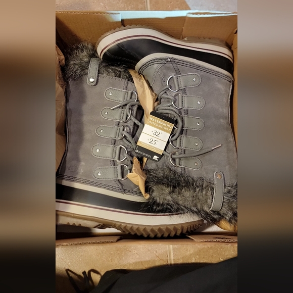Sorel Women's Charcoal and Black Winter Boots - Picture 2 of 11